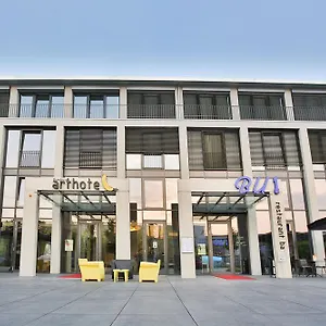 Euronova Arthotel Hotel